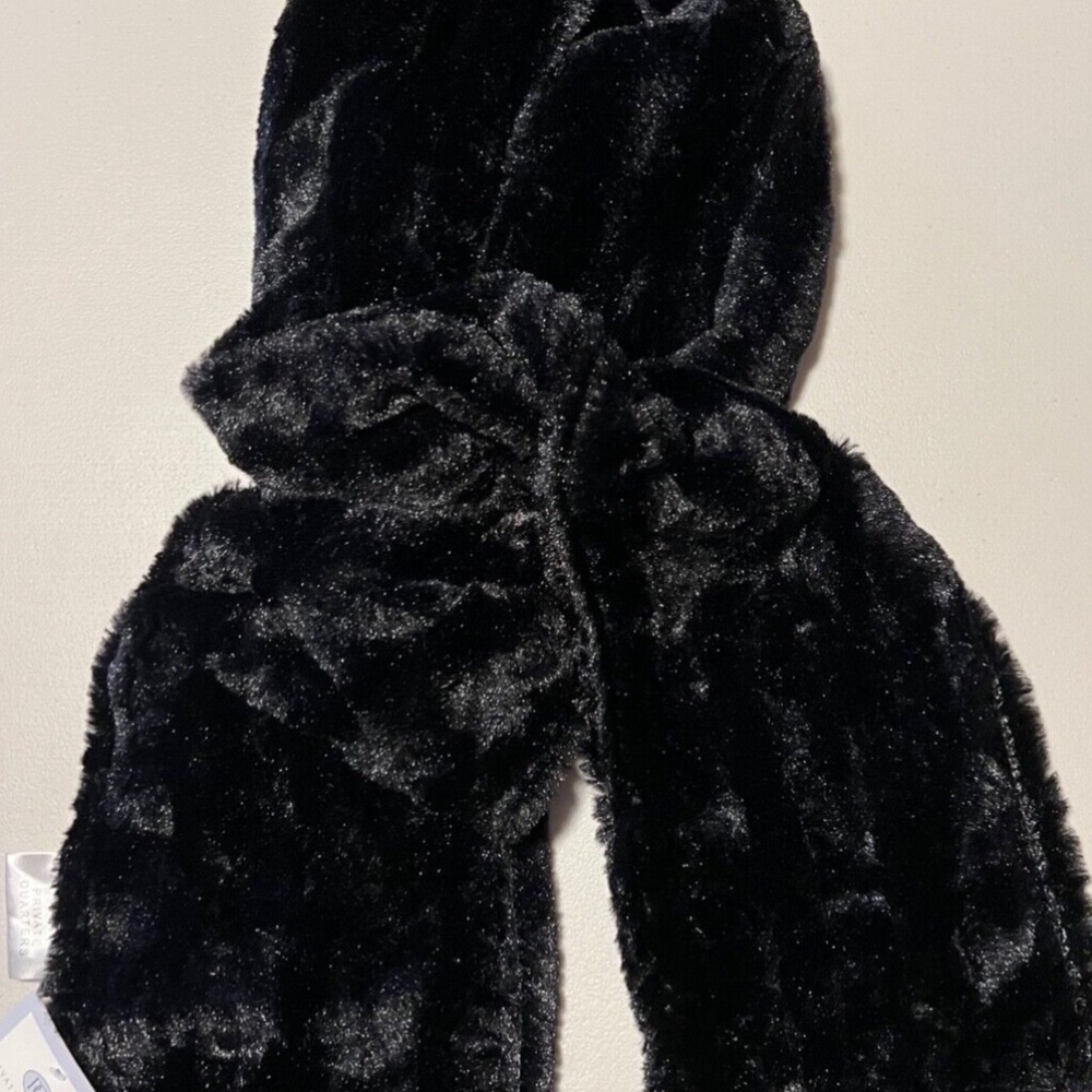 Private Quarters Touch of Mink Black Scarf Shawl BRAND NEW